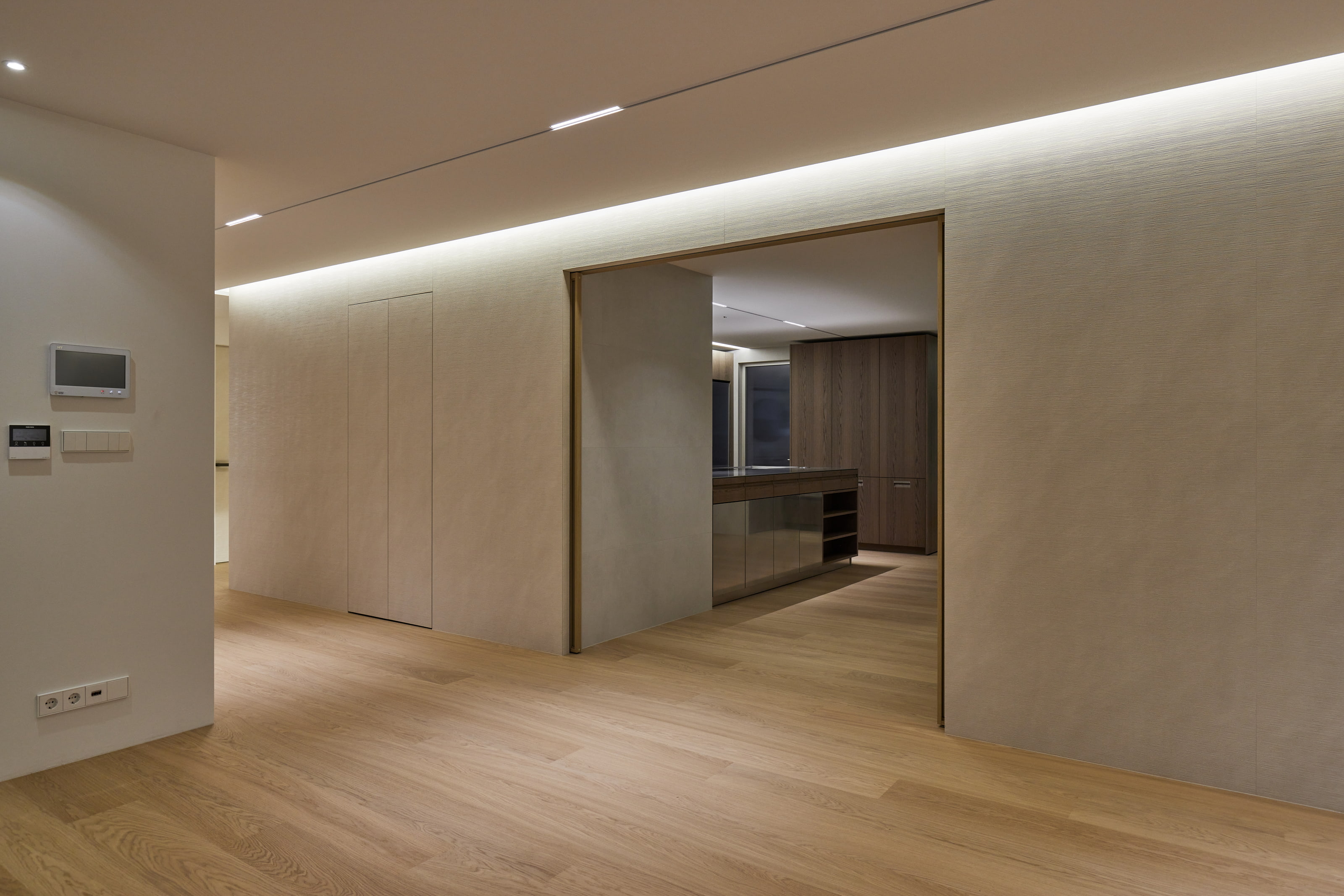 Dining (to Kitchen) (4)